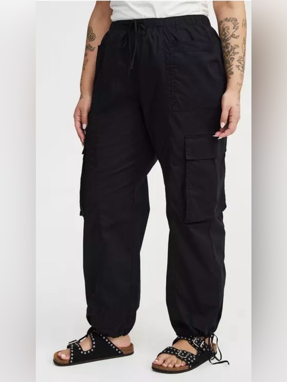 Torrid Deep Black Parachute Pants adjustable Cuffs NWT size 3X Short